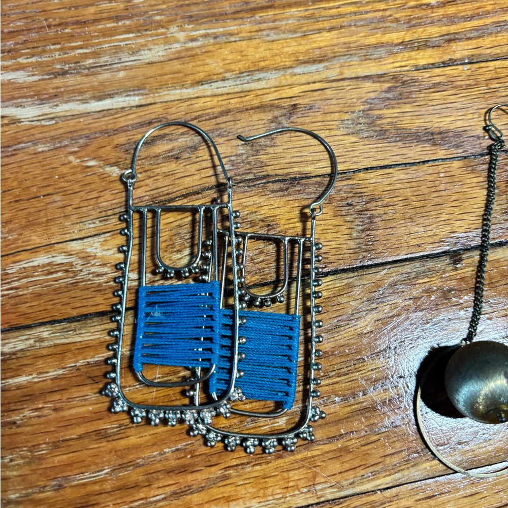 Assorted Statement Earring Lot - Picture 5 of 9